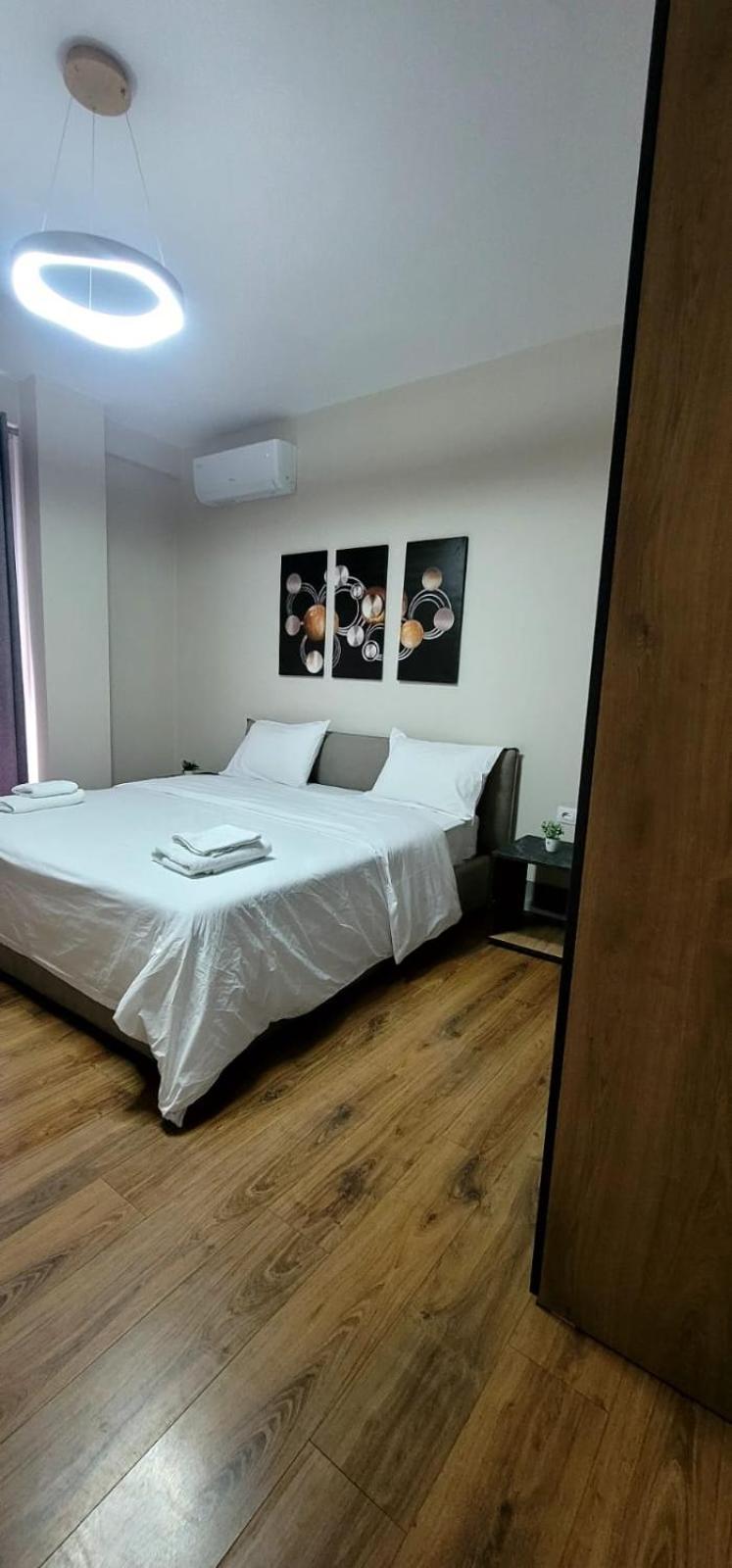 @Bazaar2 Appartement Tirana Buitenkant foto